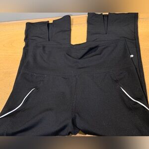 Old Navy Leggings, Black,Reflective Pockets,Great Condition,Fold Over Waist